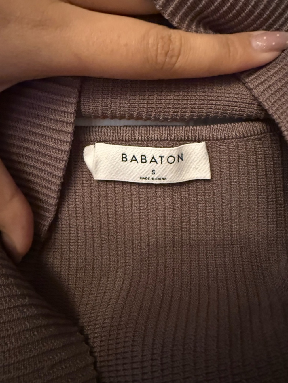 Babaton Accolade Sculpt Knit Top, Size Small, Aritiza - Picture 4 of 5